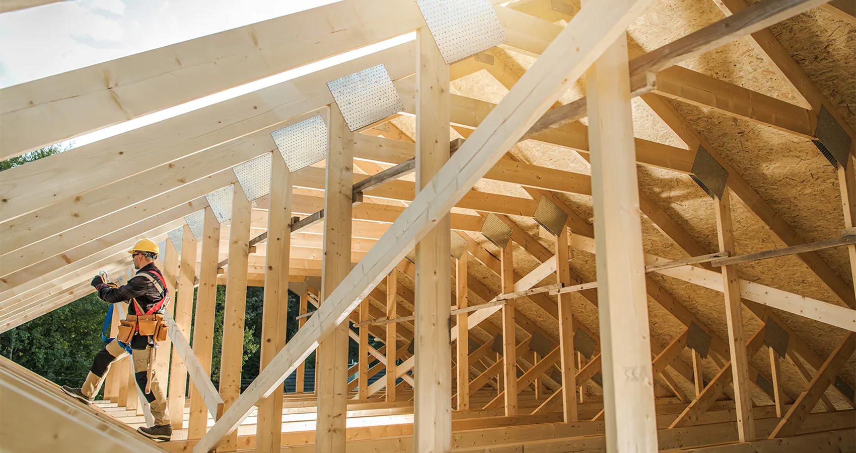 INTERIOR & EXTERIOR  CARPENTRY